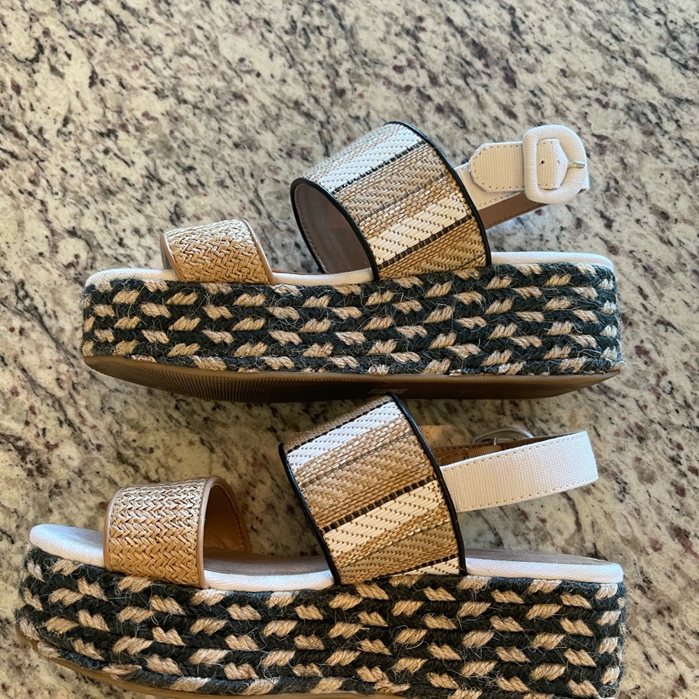 Chinese Laundry platform Sandal